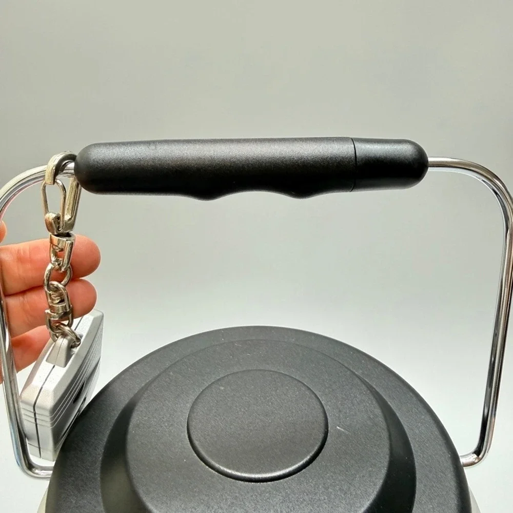 COLEMAN Florescent Lantern Battery‎ Powered Remote Control Includes D Batteries